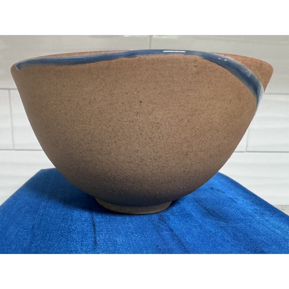 Vintage Rare Siam Celadon Thailand Pottery Wood Ash Glaze Bowl Metal Rim Pig NOS - Picture 5 of 14
